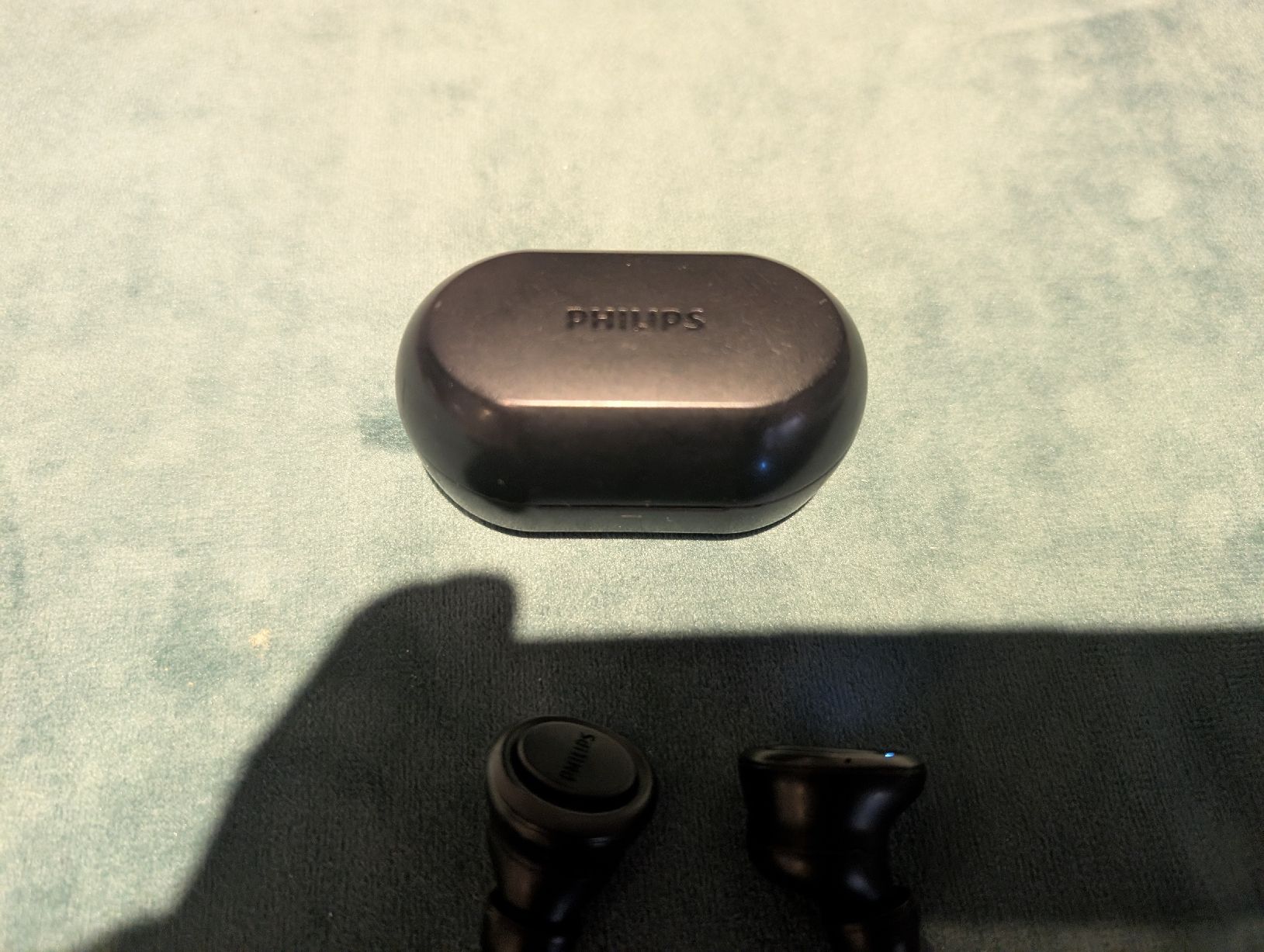 Philips Cuffie: Philips True Wireless Earbuds mit Ladecase – Nuovo (secondo la descrizione) da Staffelbach venduto da Gaetano.CH 1