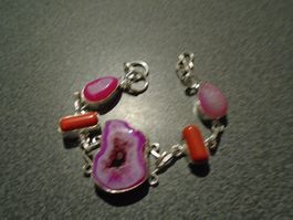 Armband silberfarbig, Steine pink/weiss, Loch, rot Ton