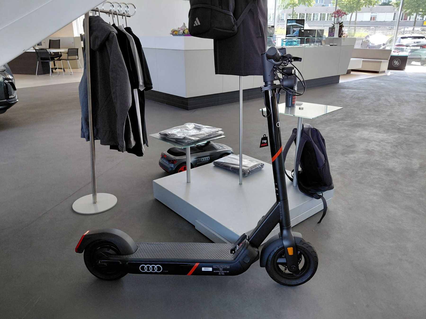 Scooter: Audi E-Scooter – Nuovo (secondo la descrizione) da Bern venduto da amagbern