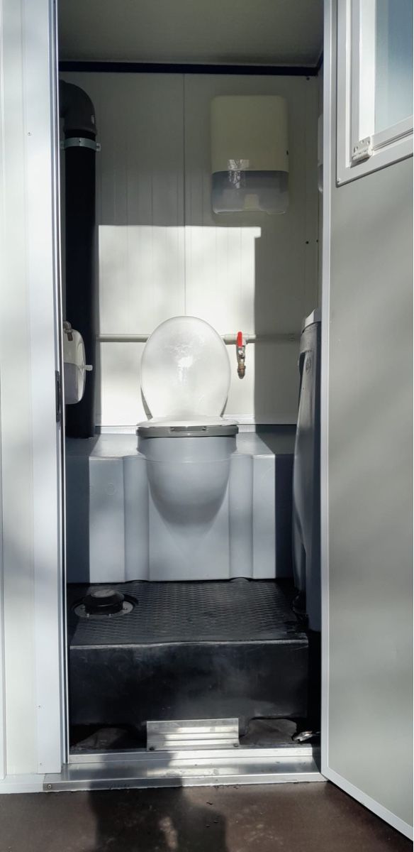 WC:  Contecta WC Container – Gebraucht aus Fischingen von nat_9qn7 6