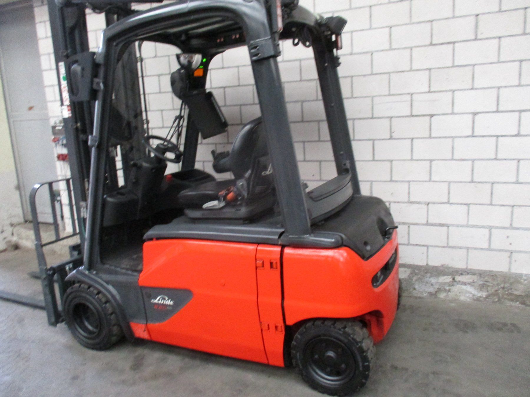 Linde Gabelstapler & Hubwagen: STAPLER LINDE E20 PL-02 ELEKTRO GABELSTAPLER 6.60m Hubhöhe – Gebraucht aus Seon von zomahandel 2