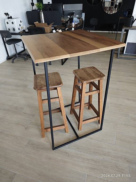 Tische: Table bar et chaises en bois – Gebraucht aus Gampelen von inf_89ps 1