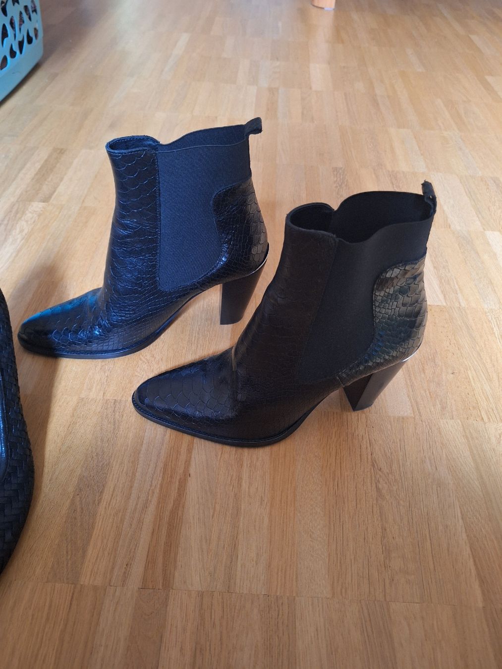 Scarpe da donna: Schuhpaket Grösse 40 – Usato da Riehen venduto da Mamestra 4