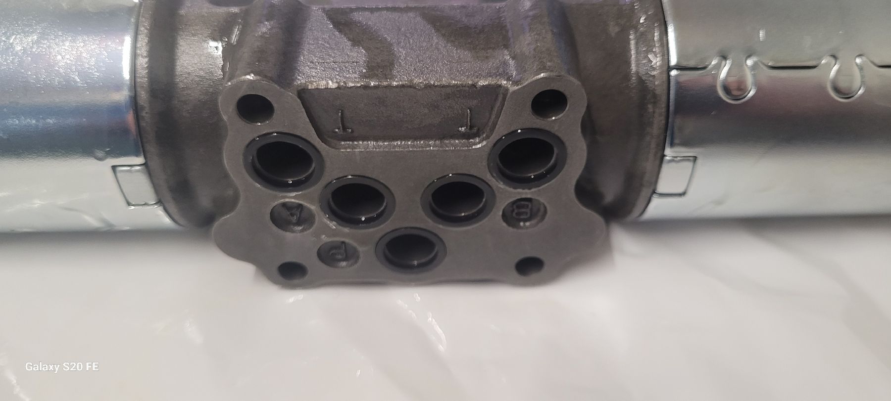 Altro per industria metallurgica: Hydraulikventil Wegeventil – Nuovo e nell'imballaggio originale da Wünnewil venduto da s_s_bgq2 3
