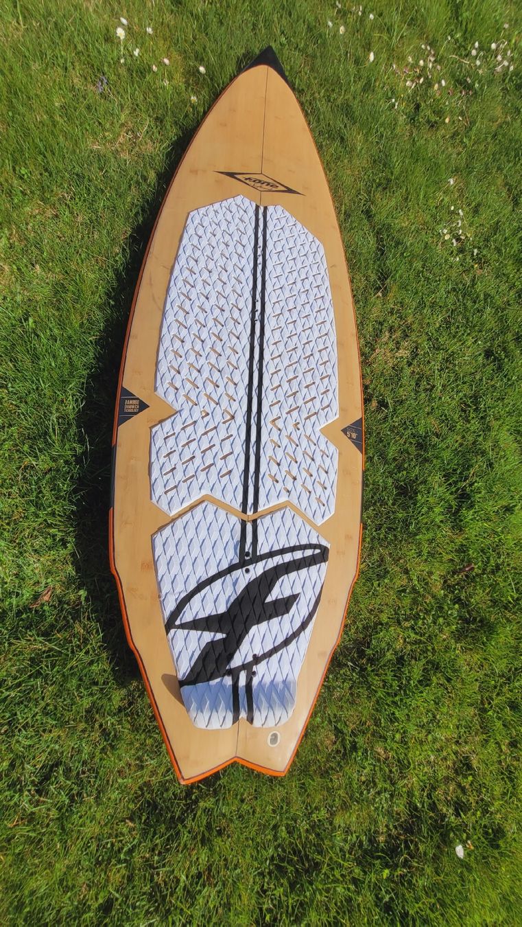 Aquilone: F-One Bamboo SL Kiteboard/Wakesurfboard – Usato da Einigen venduto da NK417