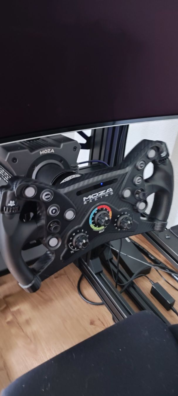 Moza Racing Controller: Moza Bundle Sim Racing – Usato da Wauwil venduto da chepetrevara 1