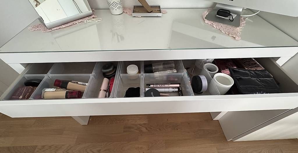 Tavoli da trucco: Schminktisch – Usato da Itingen venduto da miriampetrucci 2
