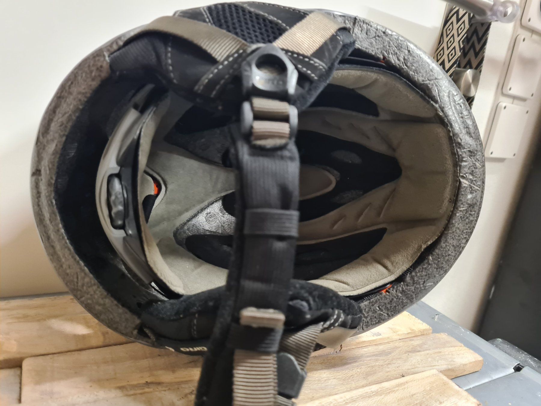 Giro Caschi: Skihelm Marke Giro – Usato da Amriswil venduto da used2use 3
