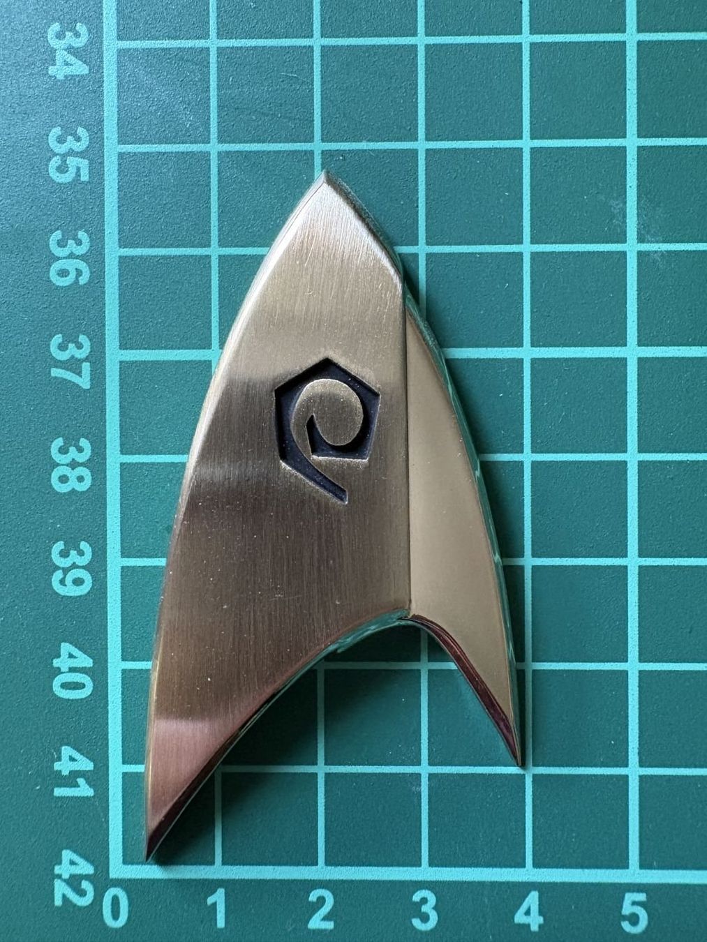 Placchette & Badge: Star Trek Badge Replikas 'Discovery' – Usato da Morgarten venduto da Ssolaris 3