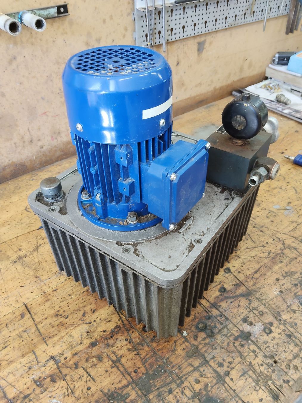 Pumpen & Teile: Hydraulikaggregat – Gebraucht aus Eptingen von resi62 1