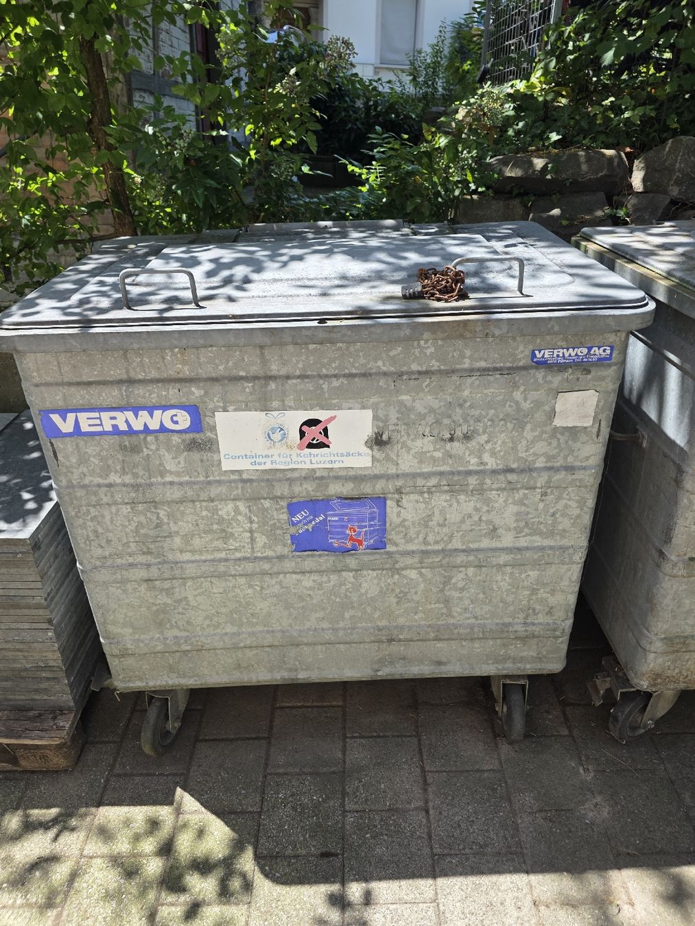 Banconi: Abfall Container verzinkt, 750 Liter  – Usato da Luzern venduto da Gemini- 2