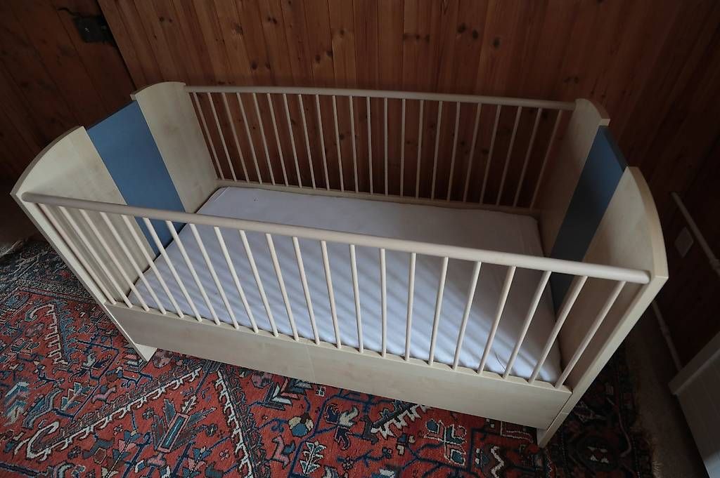 Betten: Kinderbett mit neuwertiger Matratze – Gebraucht aus Wittenbach von Mulli48 1
