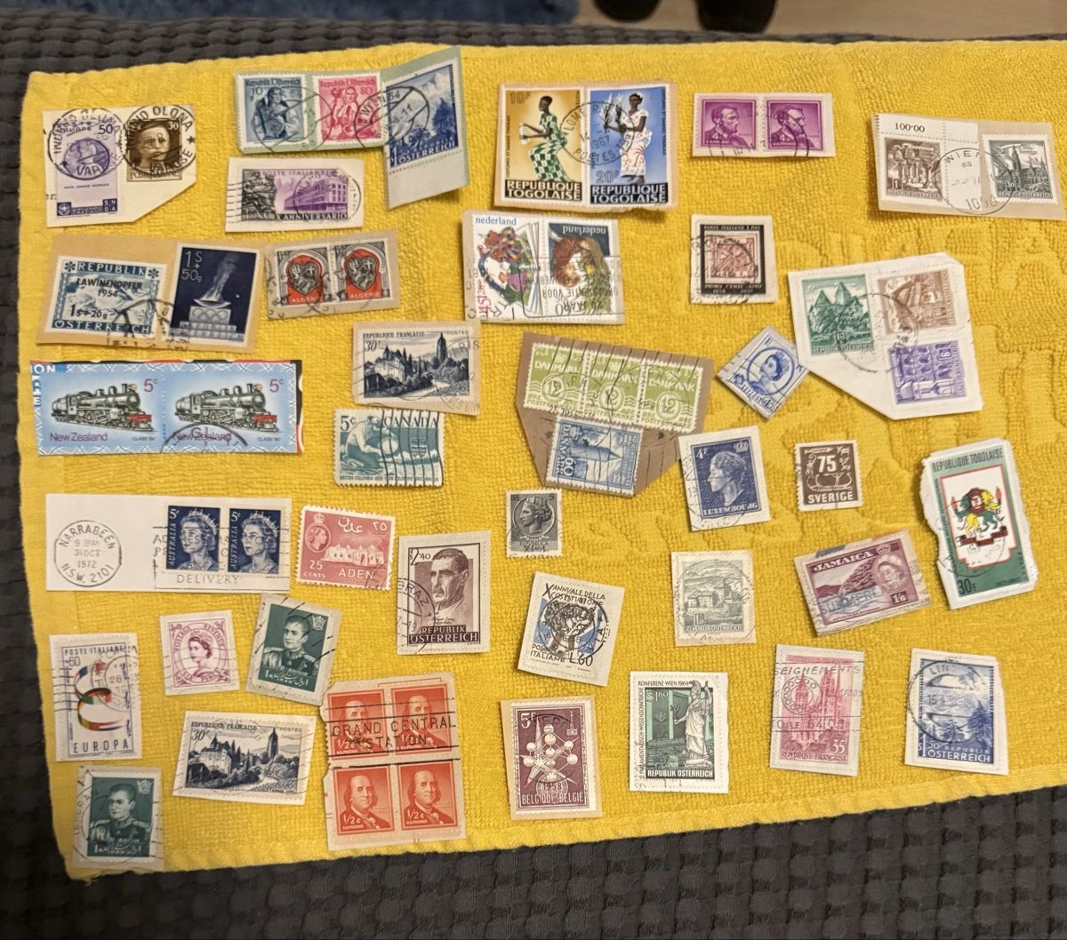 Alle Briefmarken: Grosse alte Briefmarkensammlung  – Gebraucht aus Glattpark(Opfikon) von cri_tl8w 7