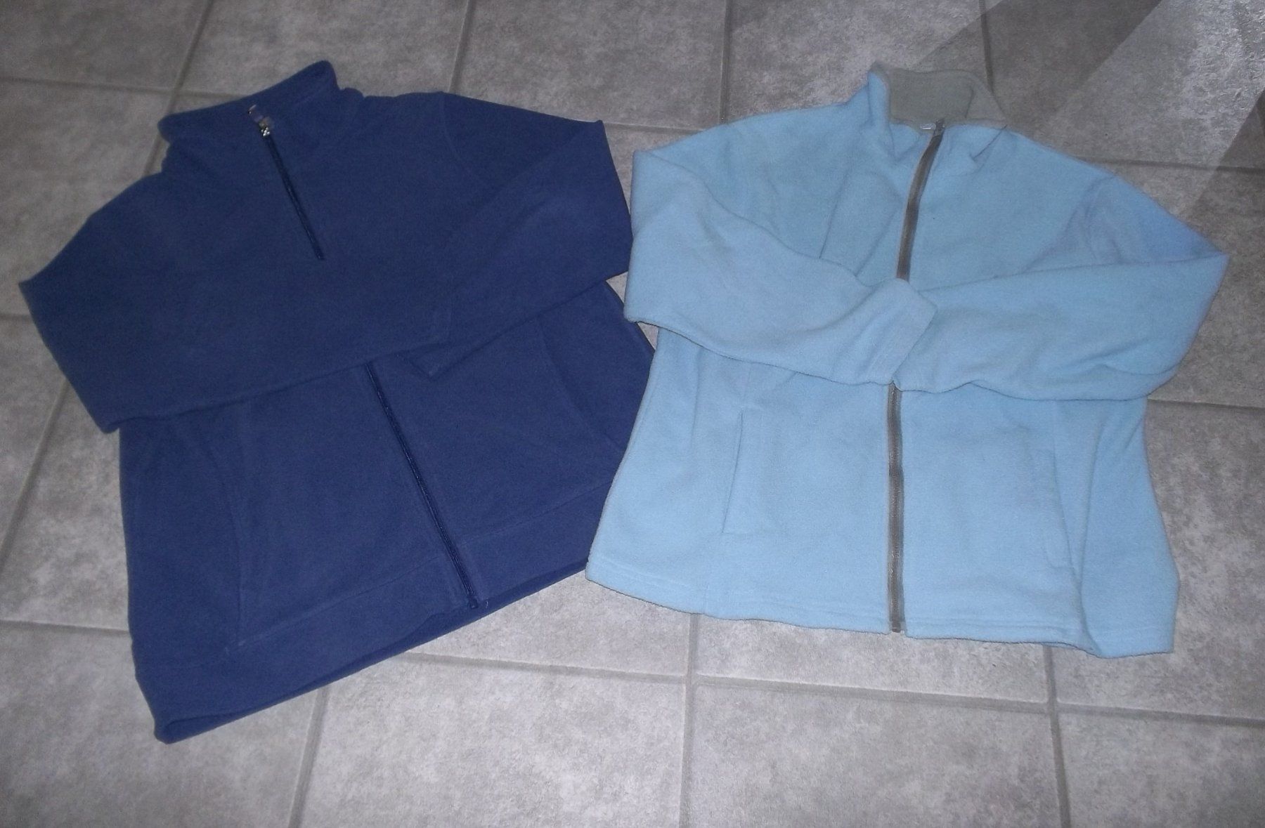 Jacken: 2 Damen Fleecejacken Grösse XL – Gebraucht aus Kaltbrunn von Cindy99