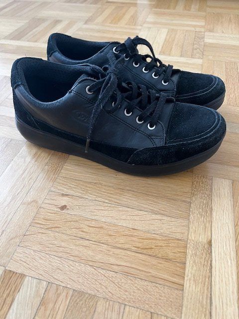 Joya Scarpe da donna: "Joya" Sneakers Gr. 40 – Nuovo (secondo la descrizione) da Walenstadt venduto da ricamul 7