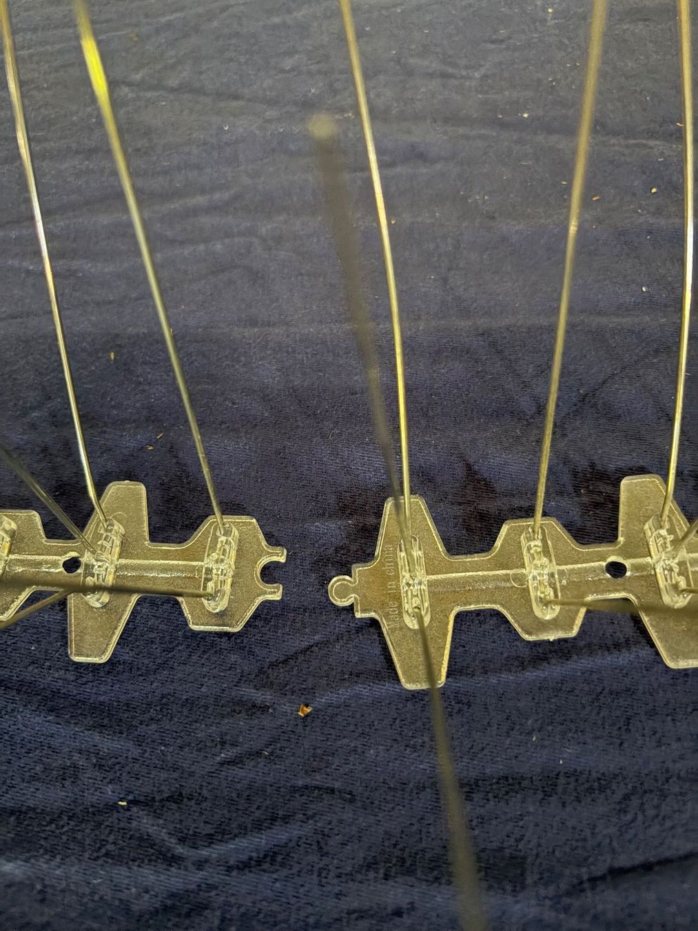 Petites maisons à oiseaux: Neue Taubenabwehr Spikes, 6m – D'occasion à winterthur par Grami1 3