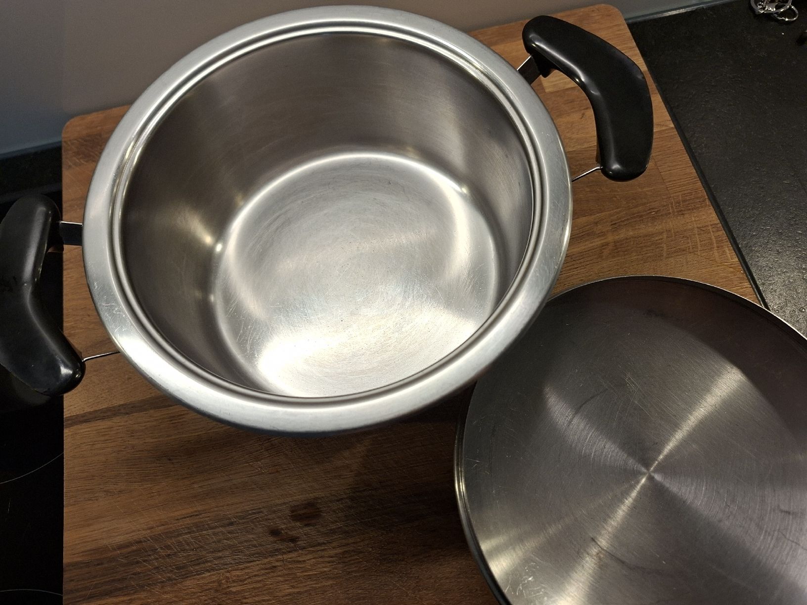 Casseroles: AMC Topf mit Deckel  – D'occasion à Meinisberg par Destiny1972 1