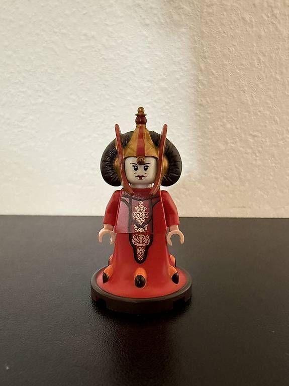 Lego Statuette: Queen Amidala Lego Star Wars Figur – Usato da Zürich venduto da Liam_Hess