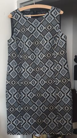 AKRIS schönes neues Kleid Gr. 42