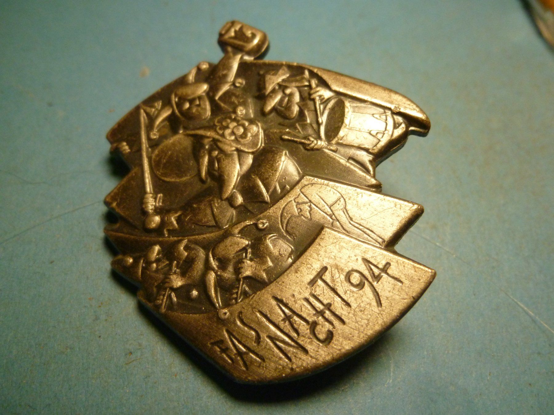 Placchette & Badge: BASEL 1994 SILBER – Usato da Ried (Muotathal) venduto da Mandarin02