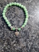 Grünes Jade Armband mit Herzanhänger