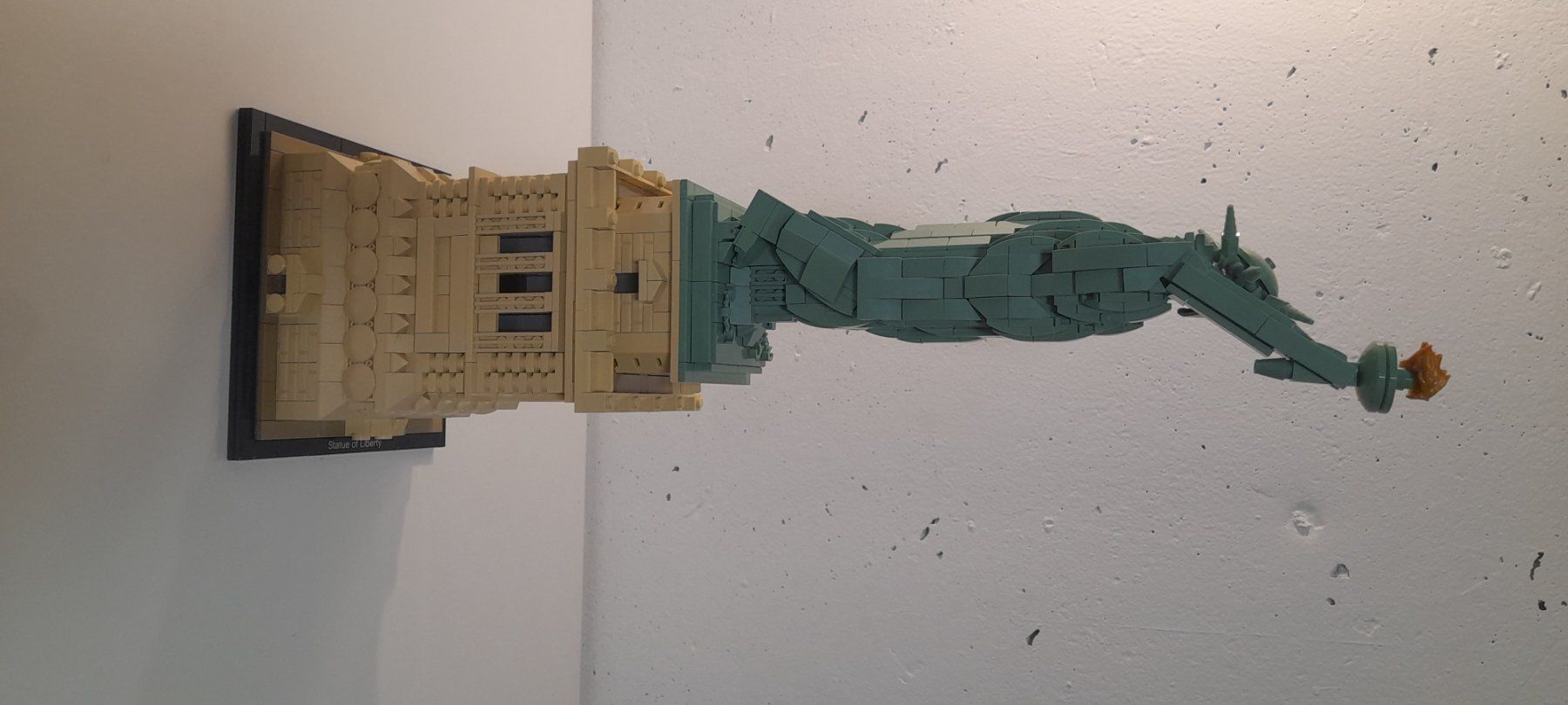 Lego Kit di costruzioni: Lego Architecture 21042 - Statue de la Liberté – Usato da Tatroz venduto da lgc01 1