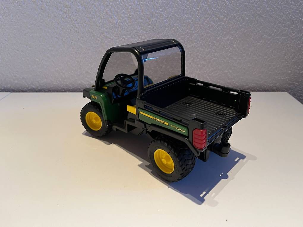 Giocattoli: 2 Bruder Jeeps – Usato da Gross venduto da Rocks1 1