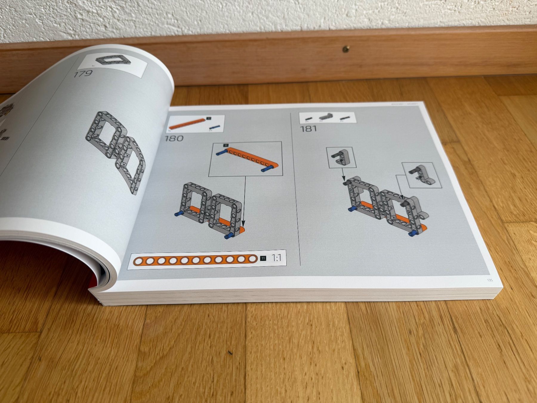 Lego Kit di costruzioni: LEGO Technic Porsche 911 GT3 RS 42056 – Usato da Echandens venduto da vro_v7jk 6