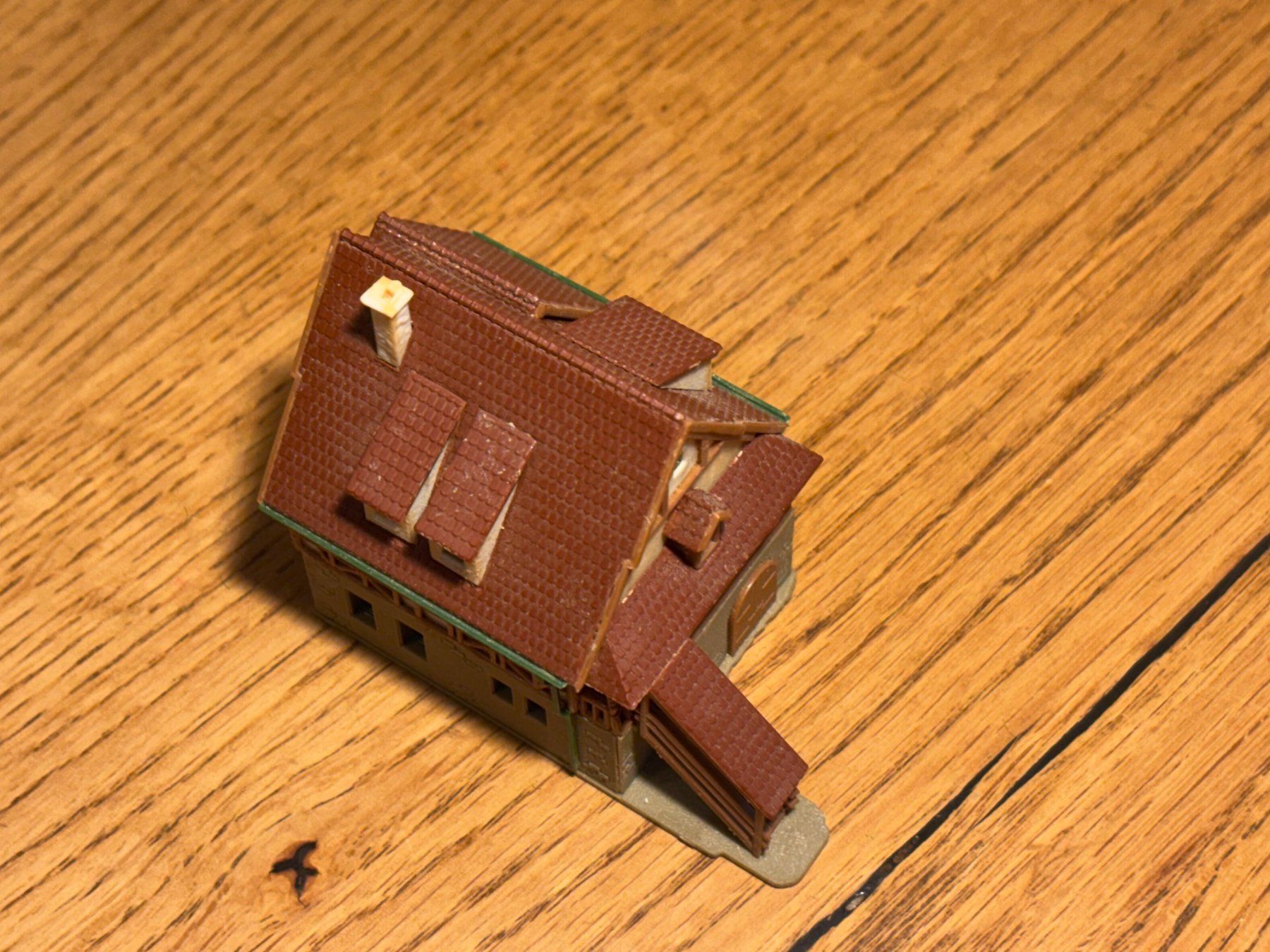 Modelleisenbahnen: G0779: Handwerkerhaus (Spur Z) – Gebraucht aus Birsfelden von Birs_25 3