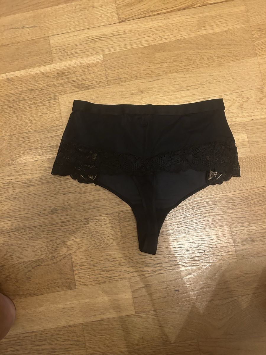 Altra biancheria intima: Schwarzer neuer shape Tanga gr m – Nuovo (secondo la descrizione) da Allschwil venduto da selake990673 1