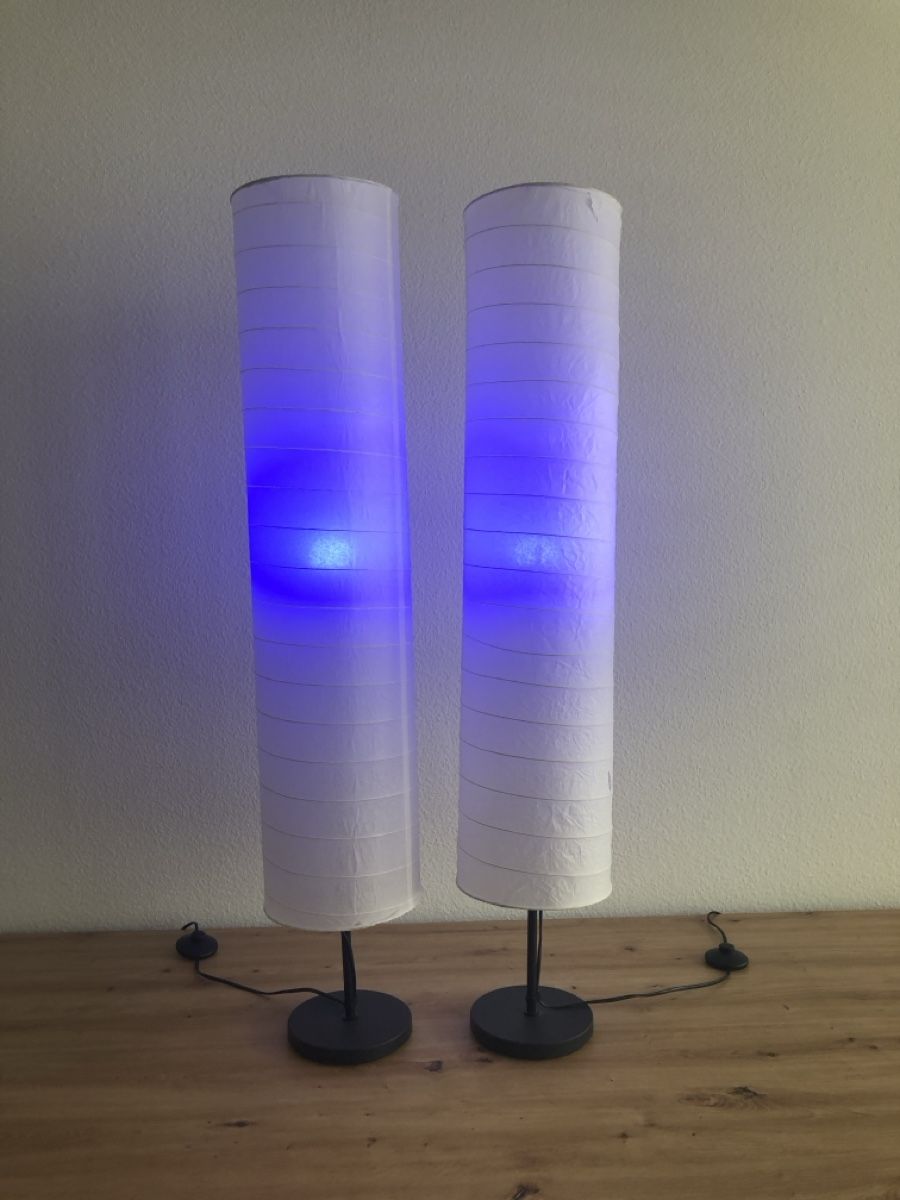 Lampes: 2 RGB-Stehlampen mit Papierschirm – D'occasion à Zürich par fontana 1