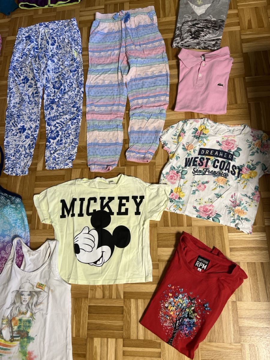 Lotti & Set di vestiti: Kinderkleider Paket Mädchen, Gr. 134/140 – Usato da Zuchwil venduto da Commander0 3