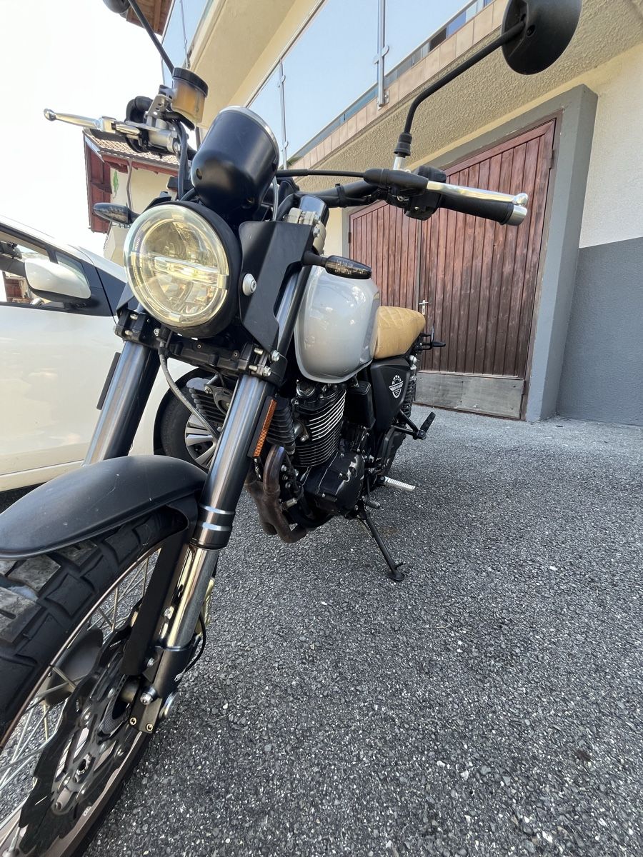 SWM Strada: SWM Outlaw 500 22kW – Usato da Botyre (Ayent) venduto da KR1966 1