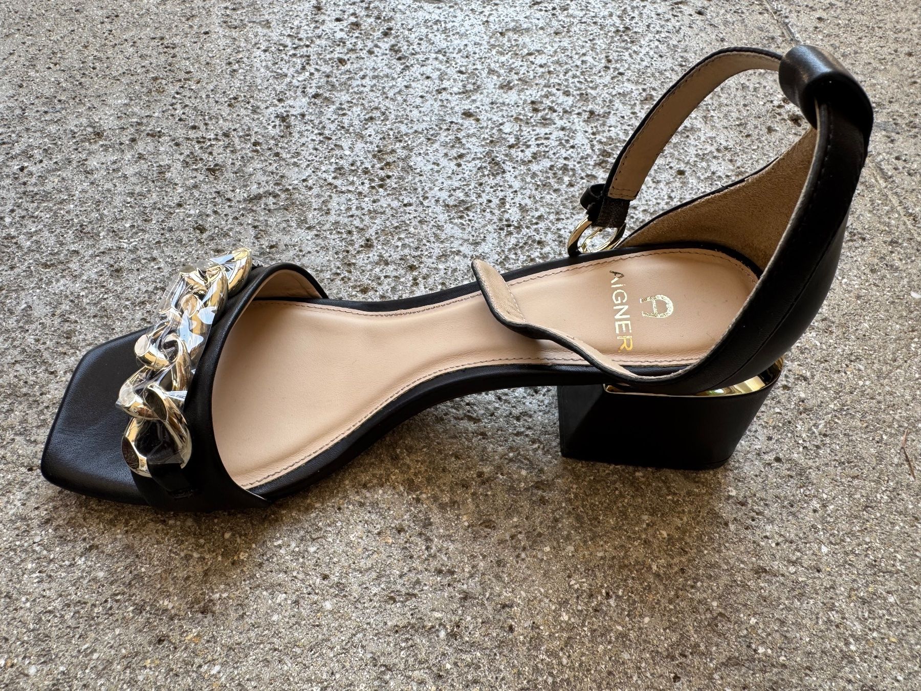 Damenschuhe: Aigner Sandalen – Neu und originalverpackt aus Bern von Pasi7 4