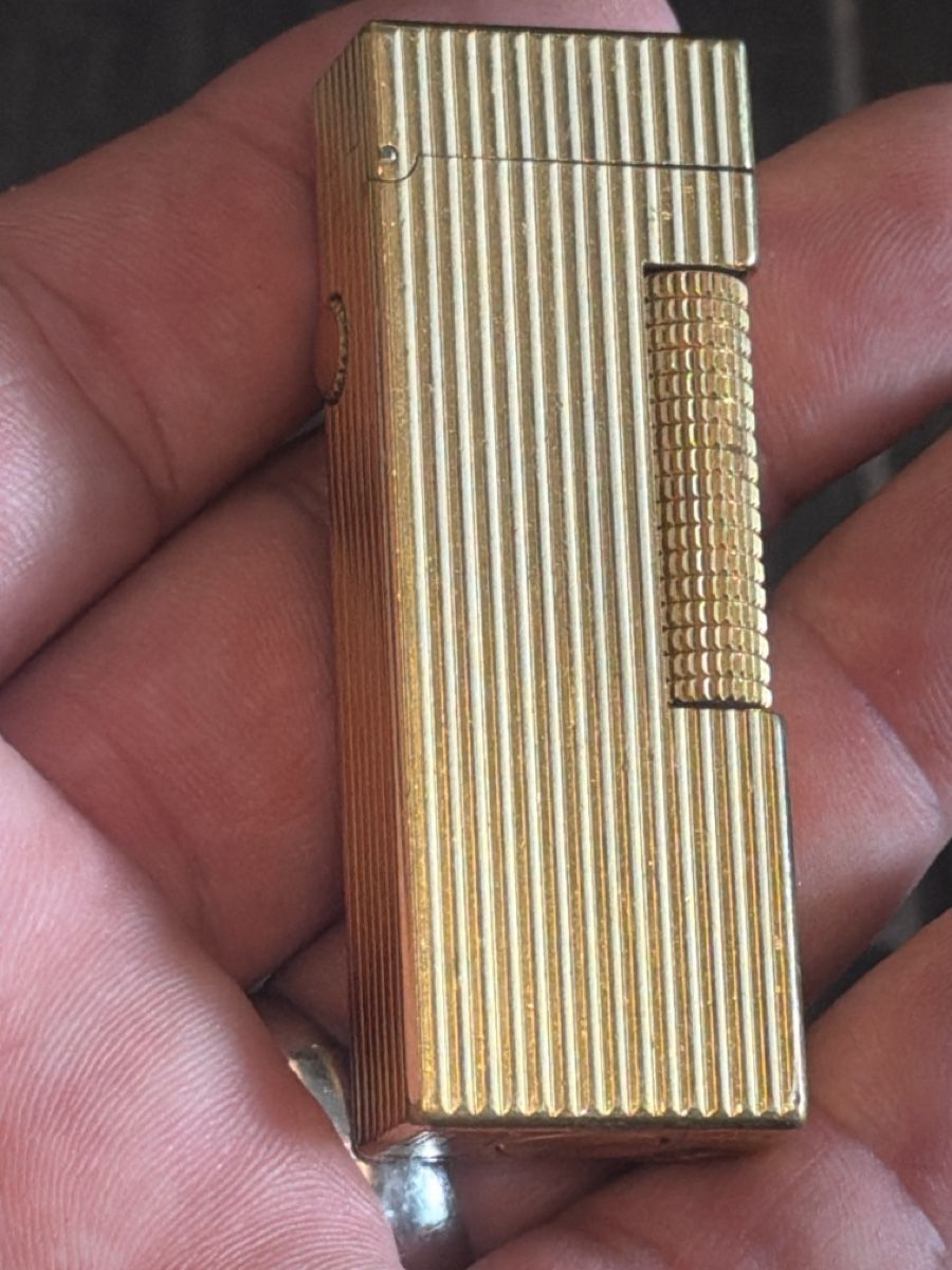Dunhill Accendini: Dunhill Feuerzeug  – Usato da Schlieren venduto da Luxury.Time