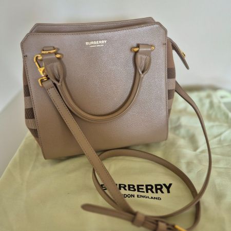 Originale Burberry Tasche, beiges Leder, guter Zustand