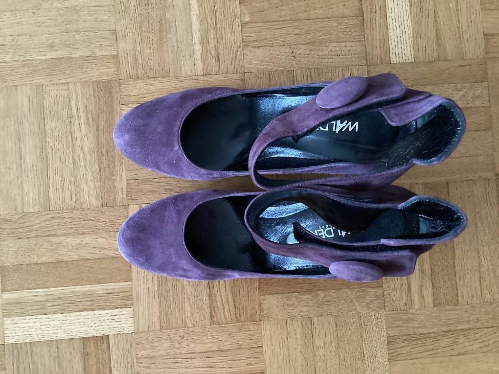 Scarpe da donna: Damenpums von Walder – Usato da Zürich venduto da Brati 1