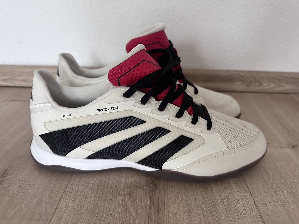 Adidas Herrenschuhe: Adidas Predator Hallenschuh – Gebraucht aus Magden von jeandeig
