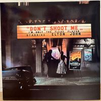 Elton John - Don't Shoot Me, I'm... //LP: NM; Sleeve: NM