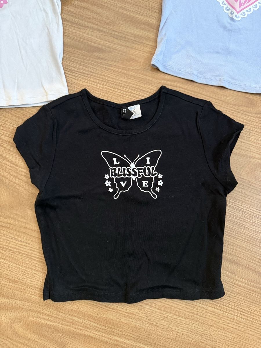H&M Hemden, Tops & T-Shirts: Set 3 baby tee – Gebraucht aus St. Gallen von trxcy 1