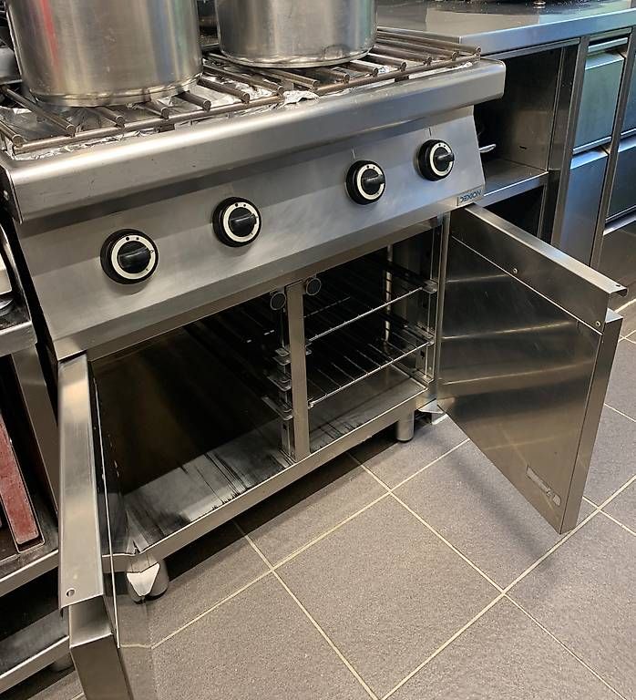 Cuisinières: Fourneau à gaz Dexion – D'occasion à choex par con_h7vh