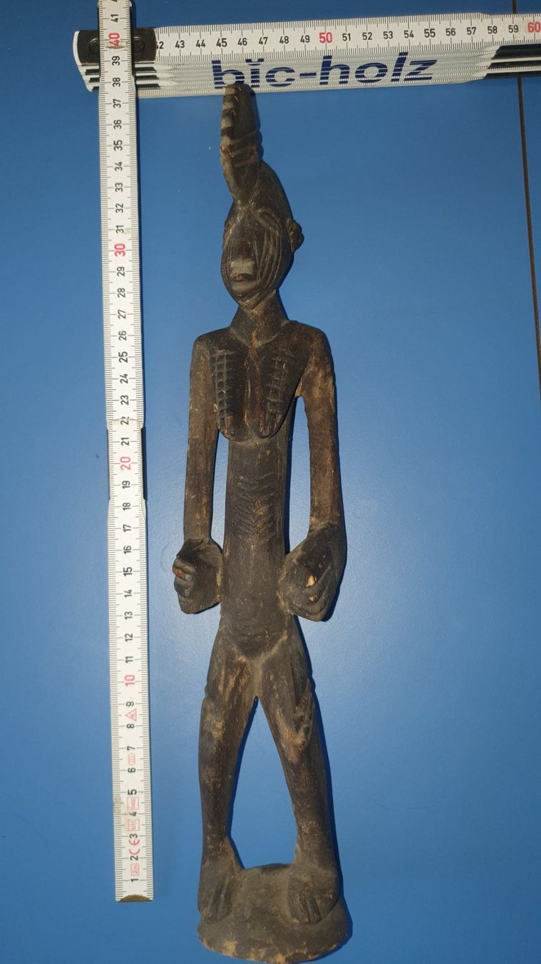 Skulpturen & Statuen: Afrikanische Holzfigur geschnitzt 40 cm Höhe antik – Gebraucht aus Hünenberg von uch01 2