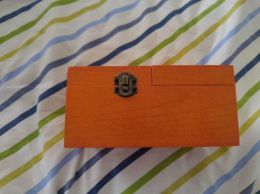 CD: Useless Box – Nuovo e nell'imballaggio originale da Wohlen AG venduto da gnabbr 2