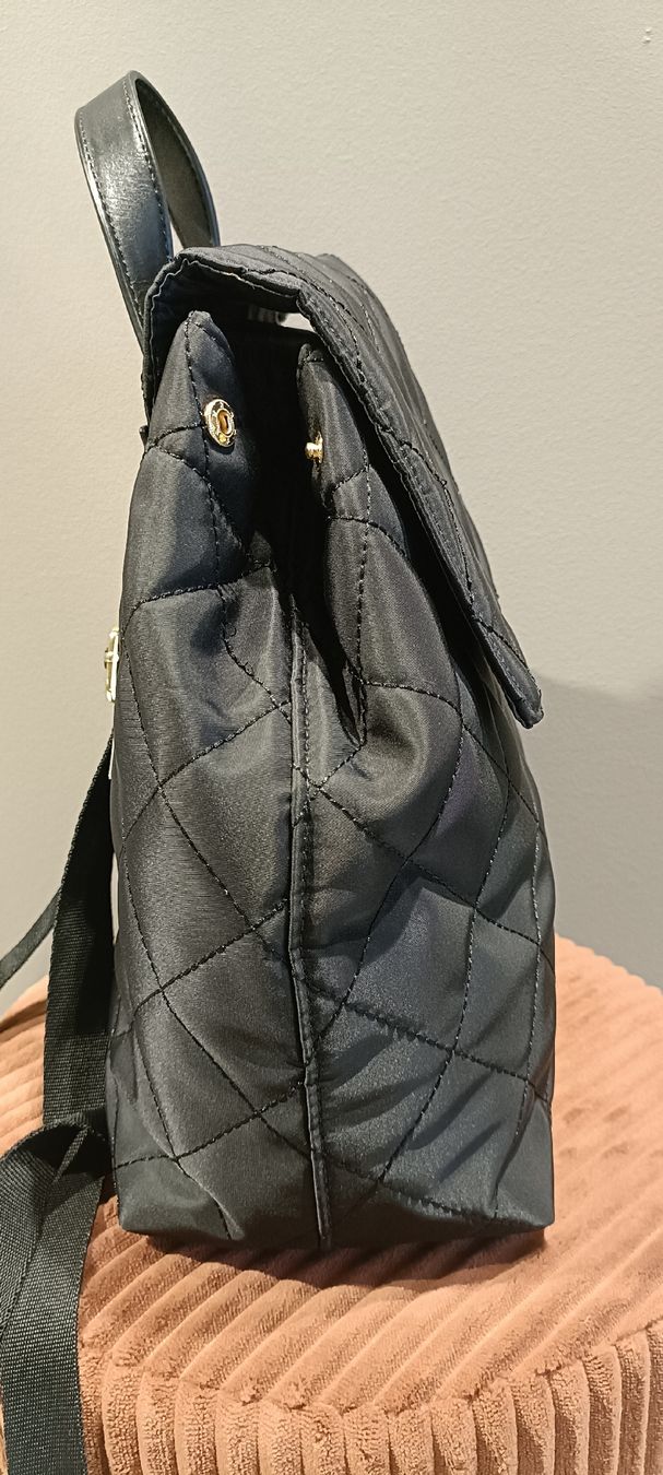 Tommy Hilfiger Rucksäcke: Tommy Hilfiger Rucksack – Neu (gemäss Beschreibung) aus Zollikofen von Proseco 2
