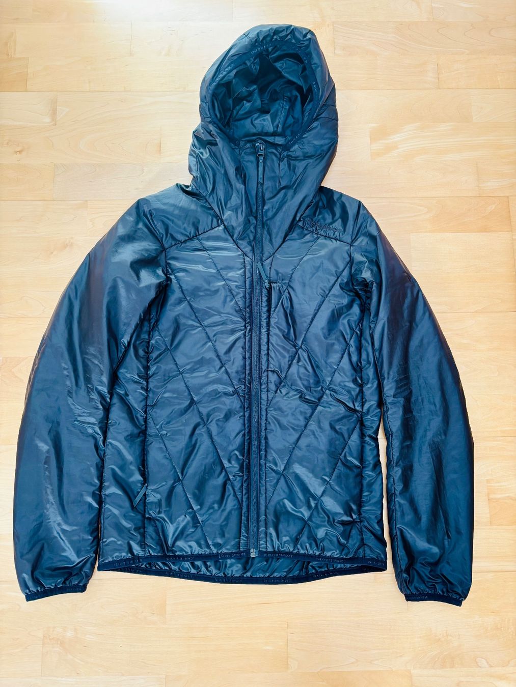 Peak Performance Jacken: Peak Performance Isolationsjacke schwarz Gr. S – Gebraucht aus Ennetbürgen von Evelyne_G