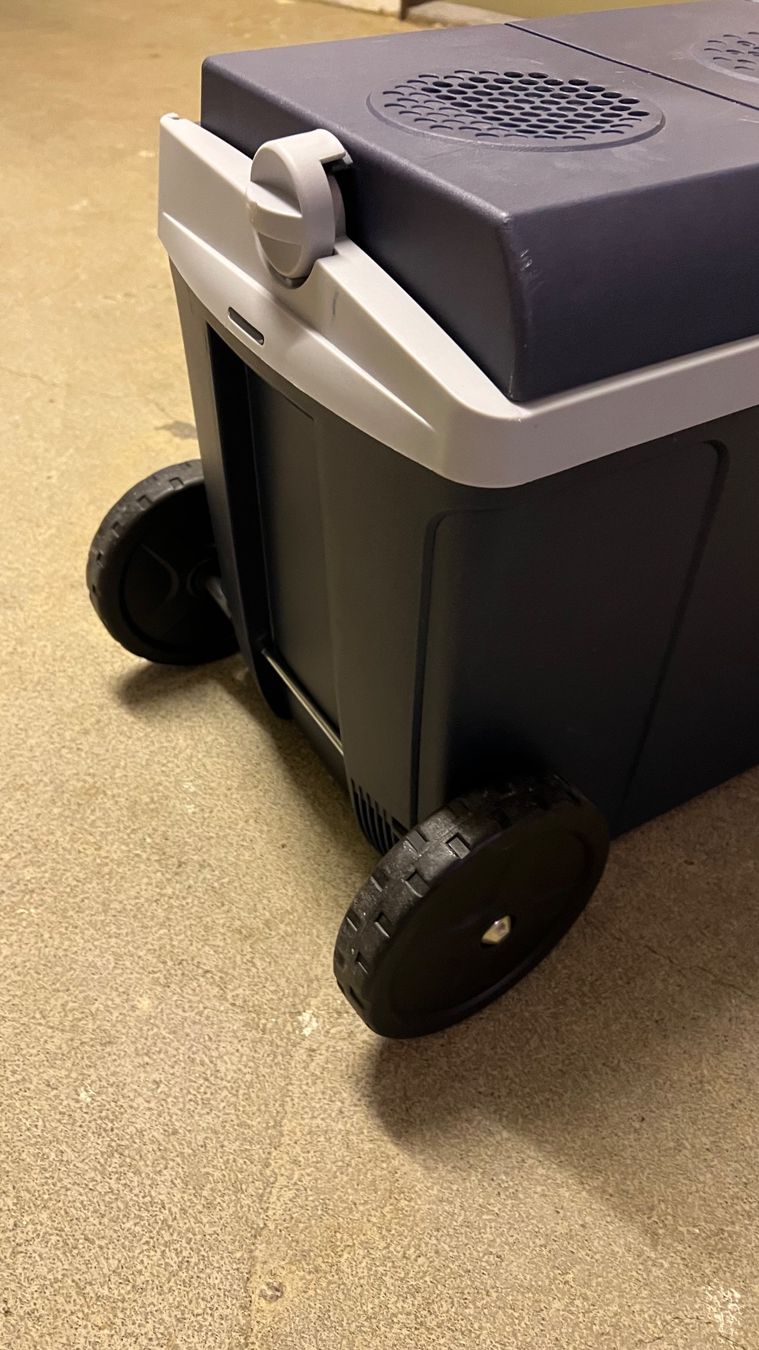 Mobicool Kühlschränke & Kühlen: Mobicool Kühlbox elektrisch mit Rollen & Griff – Gebraucht aus Dietikon von Unikue 7