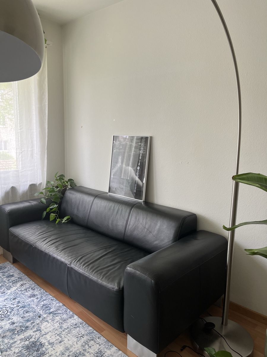 Divani: chic vintage real leather sofa – Usato da Bern venduto da lea_jz8h 1