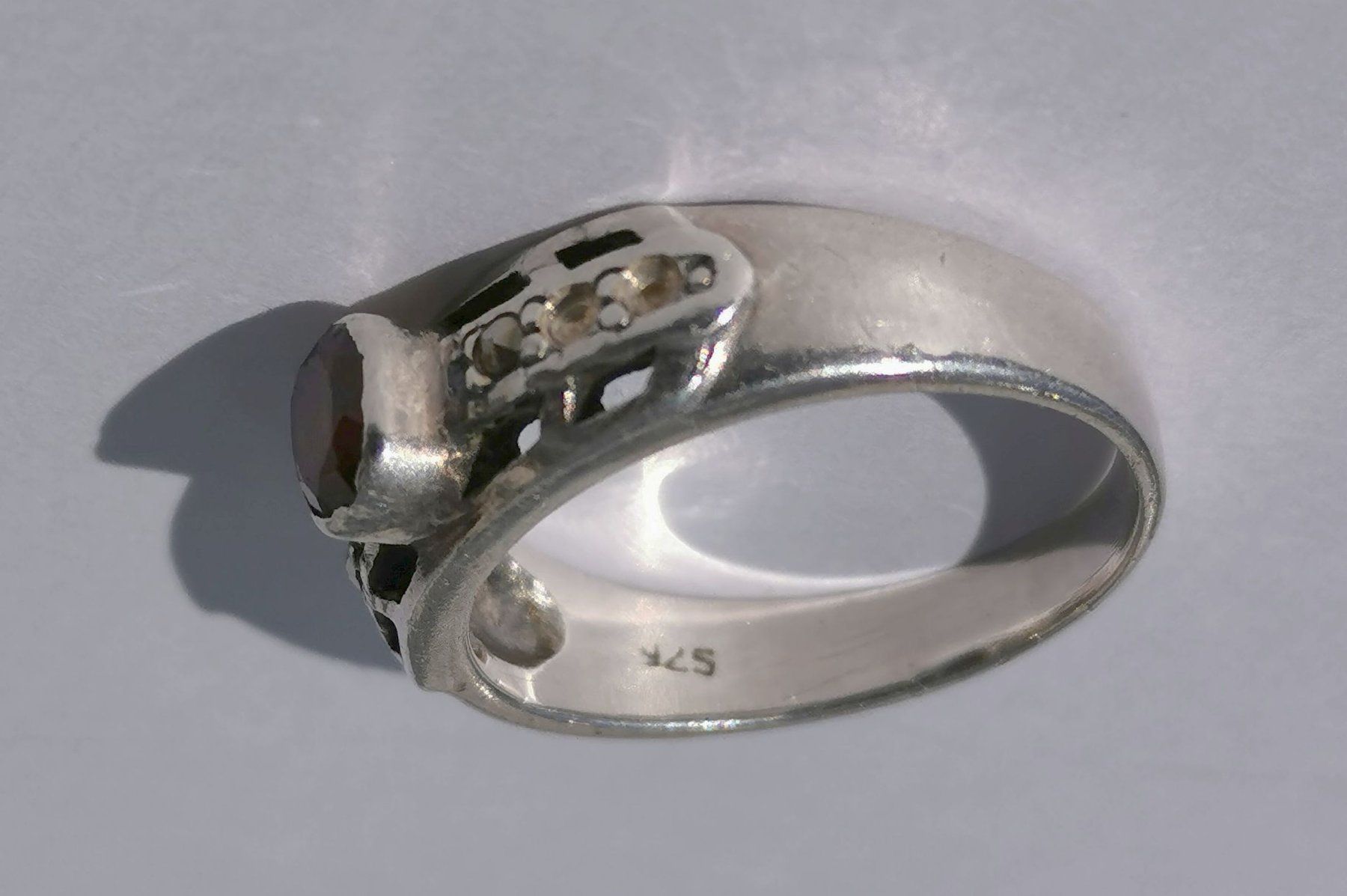 Anelli: antiker Silber Ring mit rotem Stein – Usato da Trasadingen venduto da Traadinger 3
