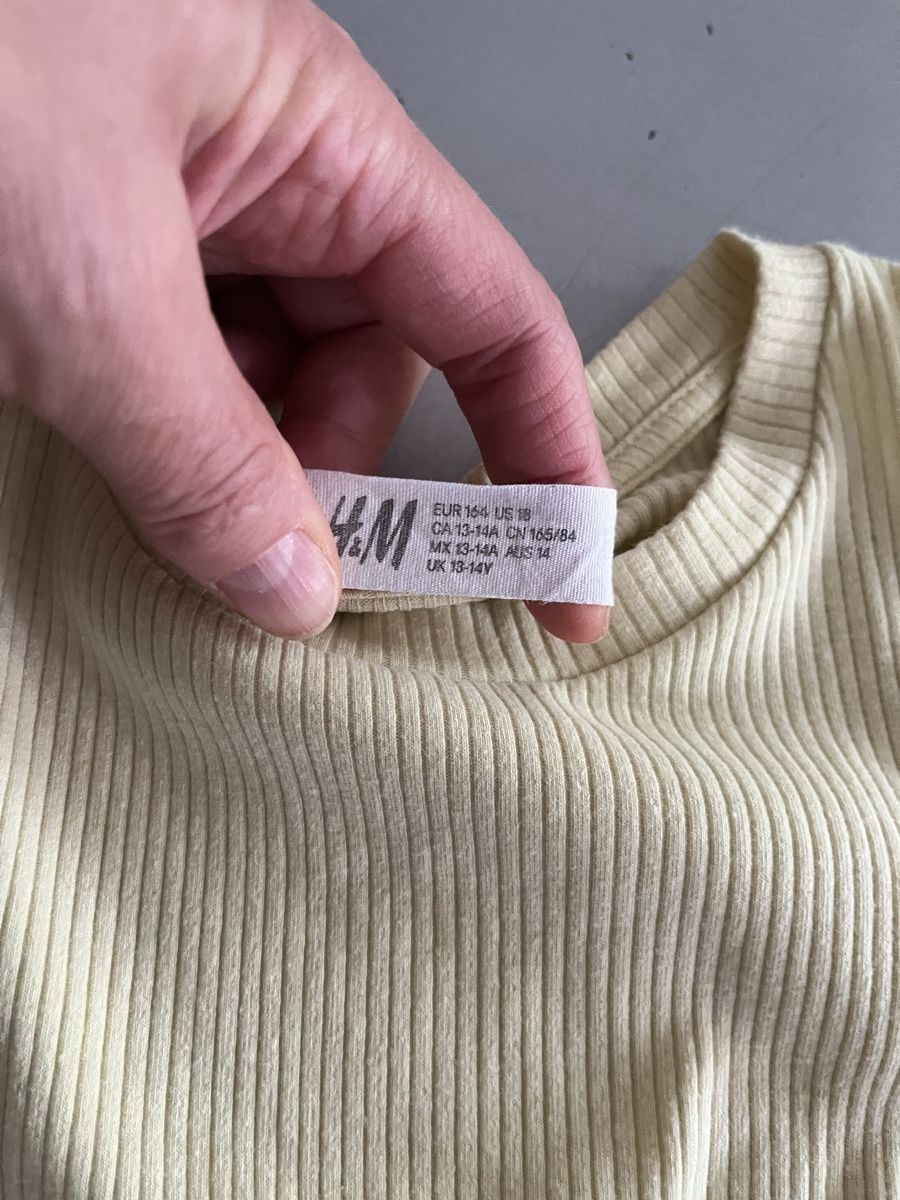 H&M Blouses, T-shirts & Tops: T-Shirt 152 – D'occasion à Bern par Regi1975 2
