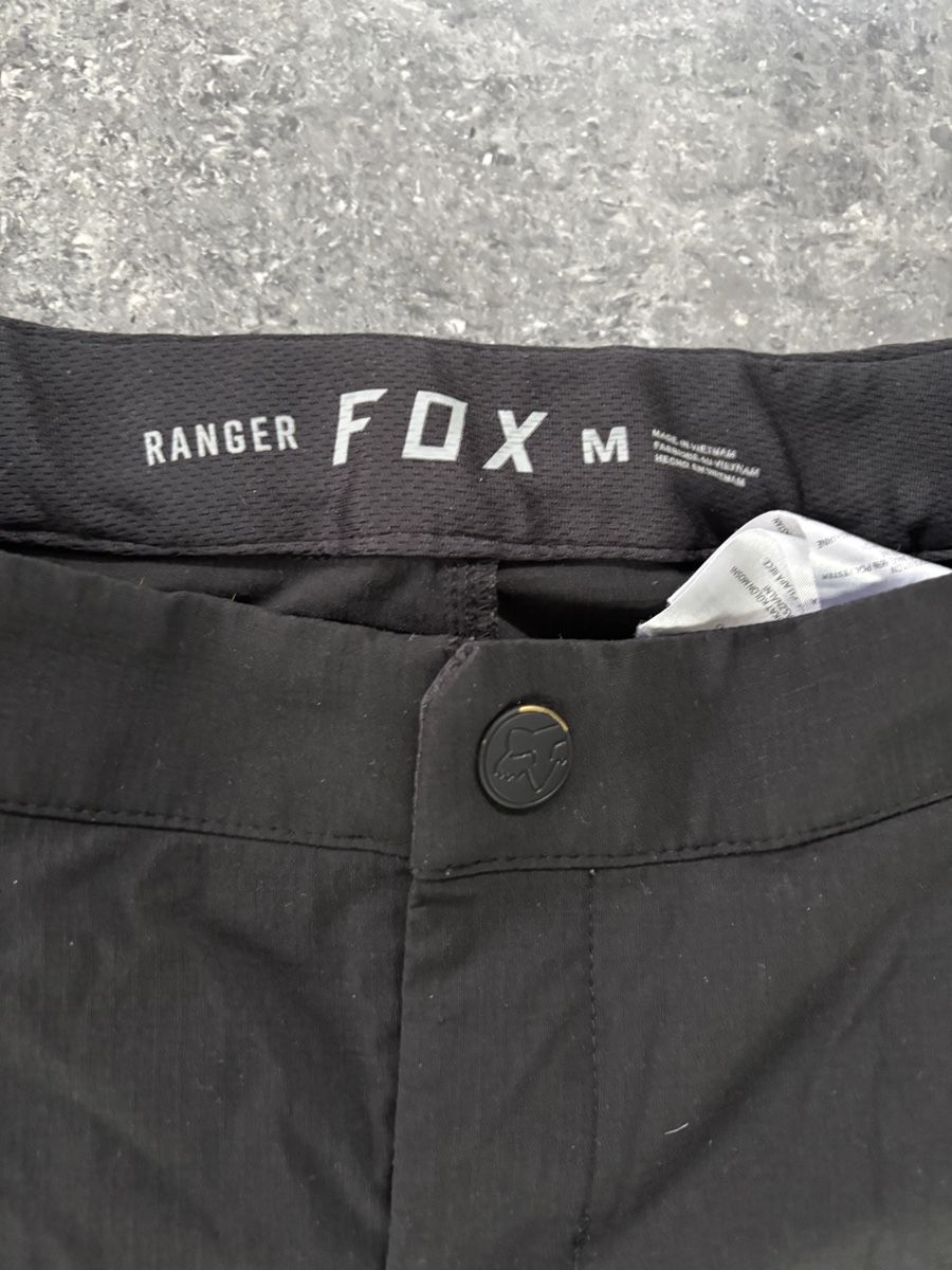 Fox Pantaloni: Fox MTB Shorts Black, Size M  – Usato da Buchrain venduto da akj48 1